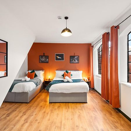 Spacious Birmingham City Apartment Bagian luar foto