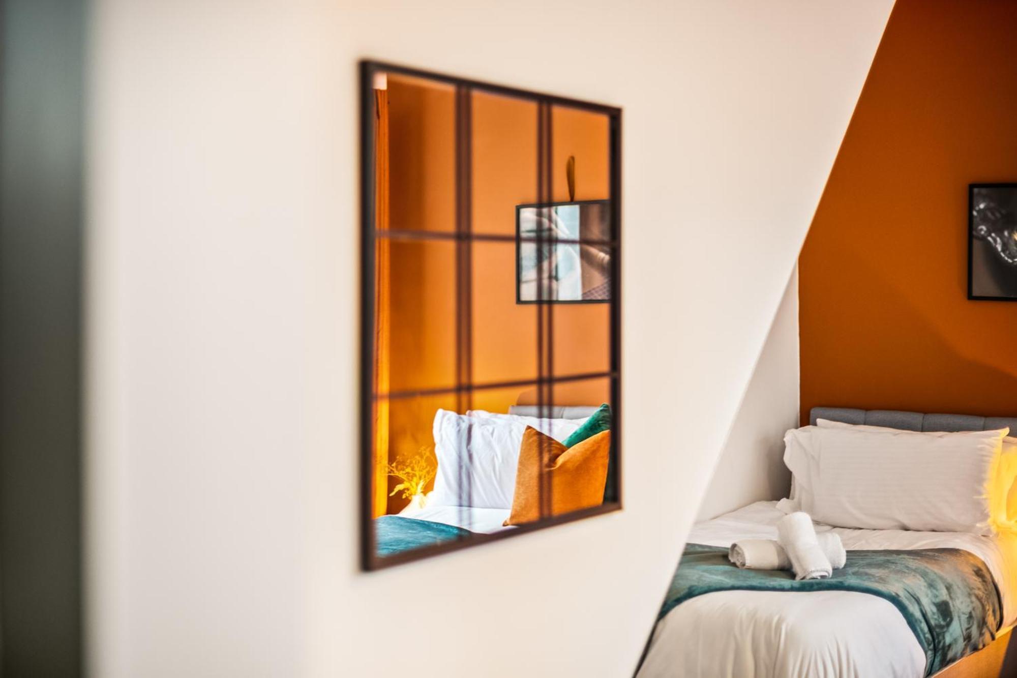 Spacious Birmingham City Apartment Bagian luar foto
