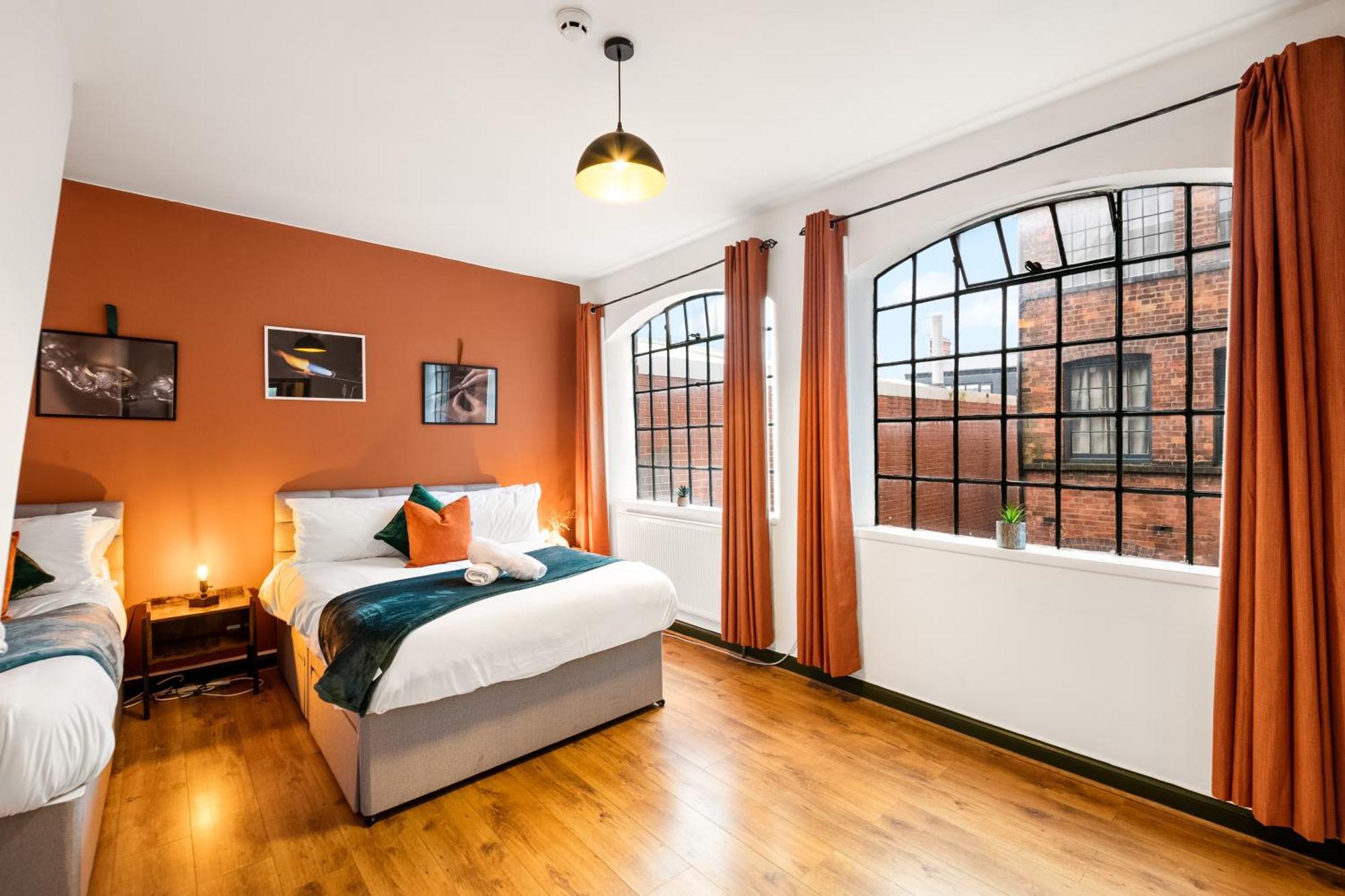 Spacious Birmingham City Apartment Bagian luar foto