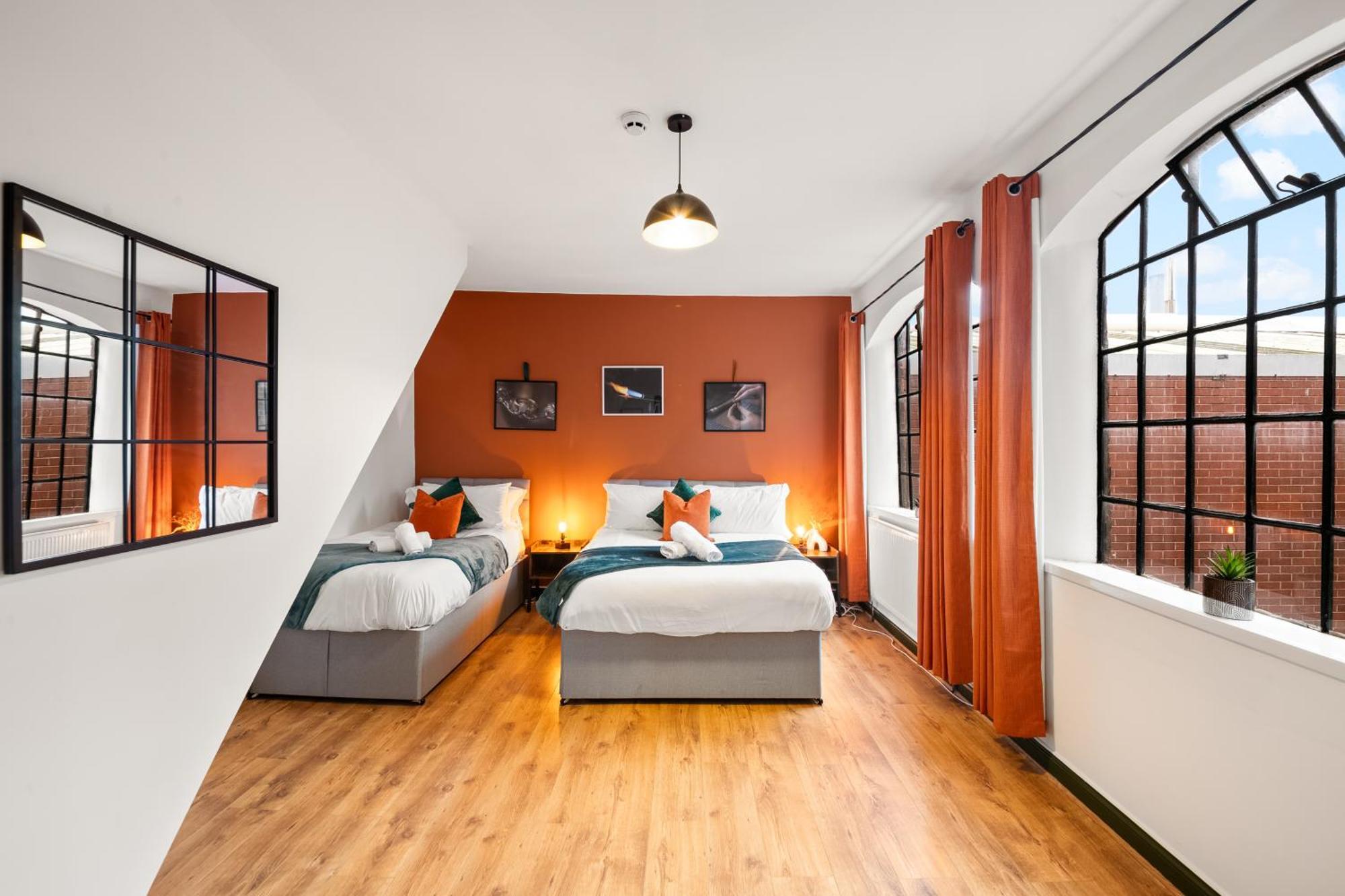 Spacious Birmingham City Apartment Bagian luar foto